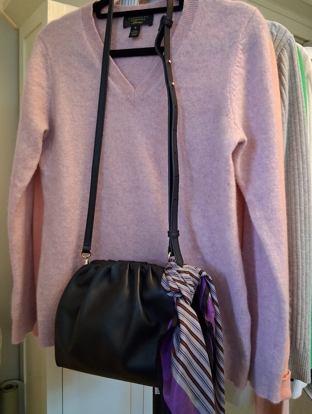 100%  Soft Supple Leather 🌟NWOT Small Crossbody/Clutch Black Bag